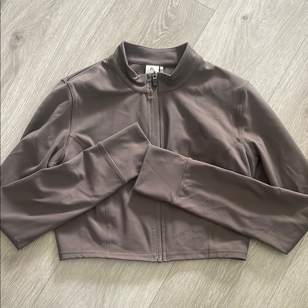 Oner Active Women's Taupe crop Zip-Up Jacket